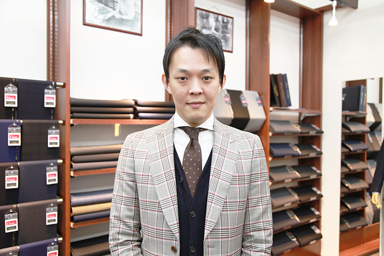 お店で植田を迎えてくれたのは、榮岩和久(はえいわかずひさ)さん