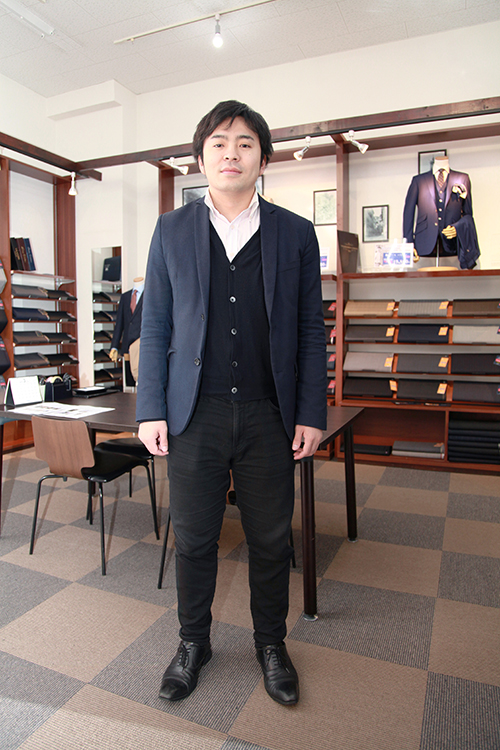 まずは、植田のファッションをチェック